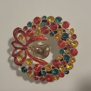 Vintage holiday wreath pin